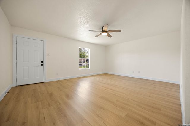 135 TRUDELL DR, San Antonio, TX 78213