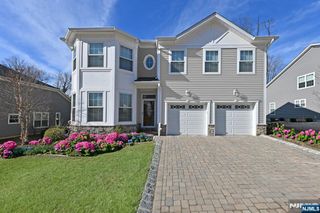 23 Arden Place, Hillsdale, NJ 07642
