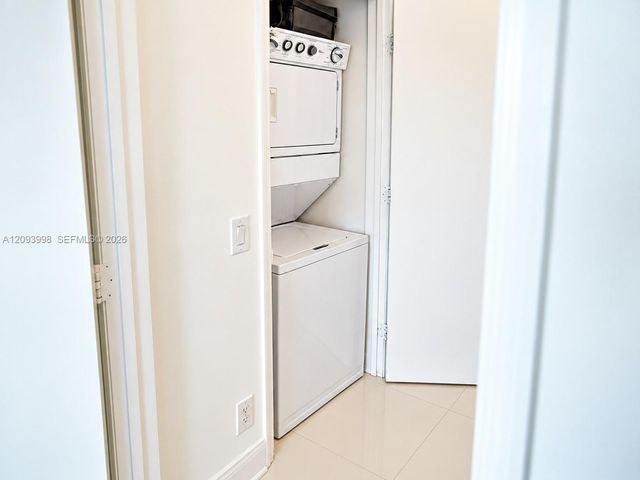 60 SW 13th Street 2409, Miami, FL 33130