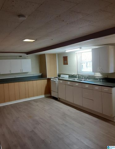 800 DELTA STREET, Bessemer, AL 35020