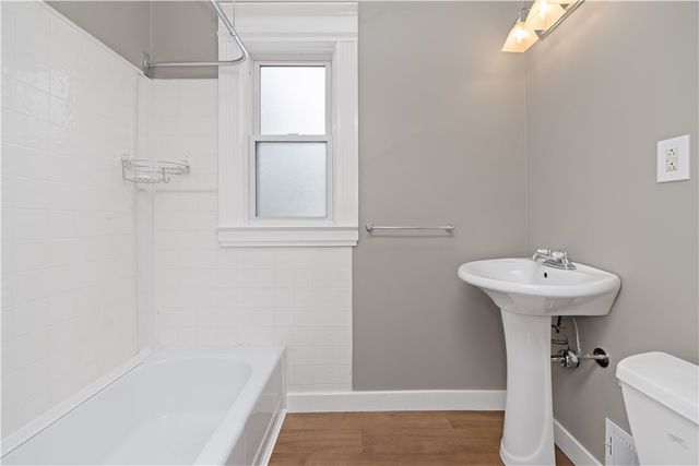 90 Avondale Park, Rochester, NY 14620