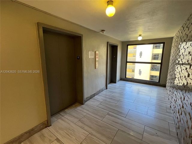 15600 NW 7th Avenue 704, Miami, FL 33169