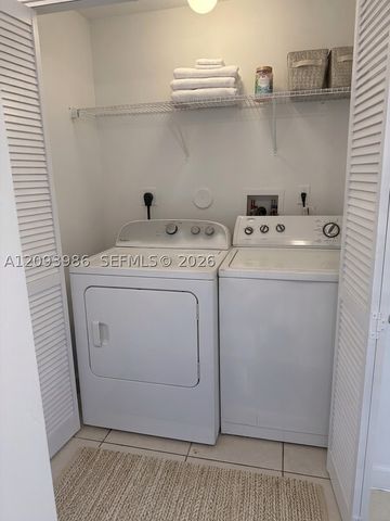 1300 NE 109th St 303, Miami, FL 33161