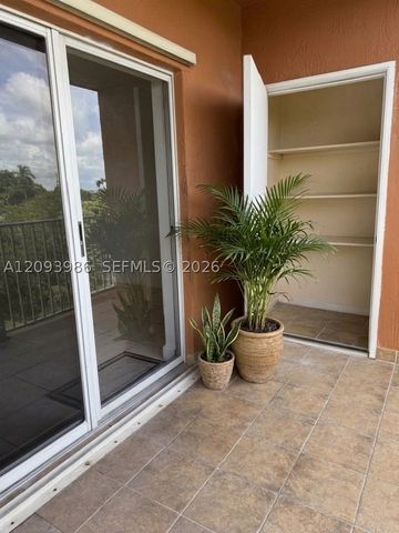 1300 NE 109th St 303, Miami, FL 33161