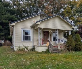 2015 Montgomery Avenue, Zanesville, OH 43701