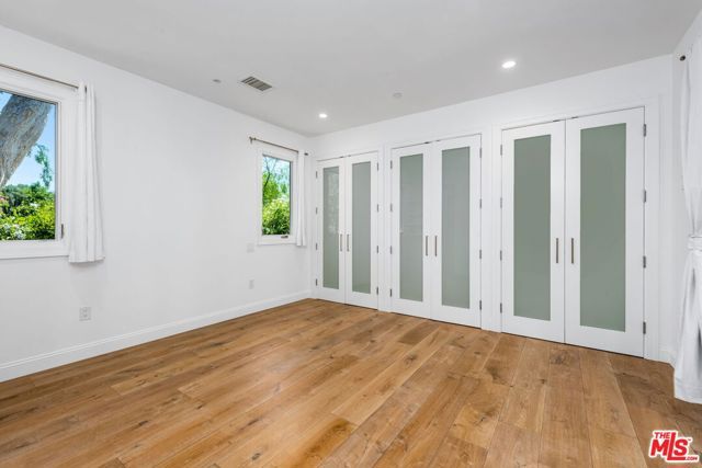 19621 Wells Drive, Tarzana (los Angeles), CA 91356