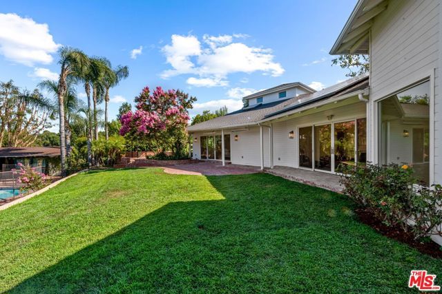 19621 Wells Drive, Tarzana (los Angeles), CA 91356