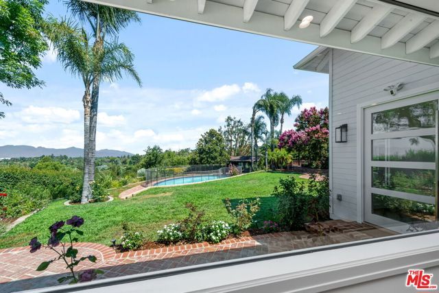 19621 Wells Drive, Tarzana (los Angeles), CA 91356