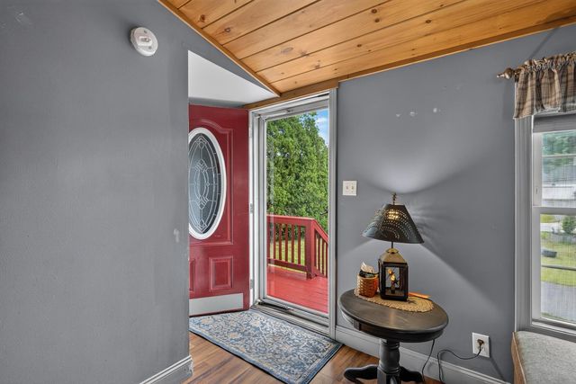 74 Long Hill Road, Dover, NH 03820