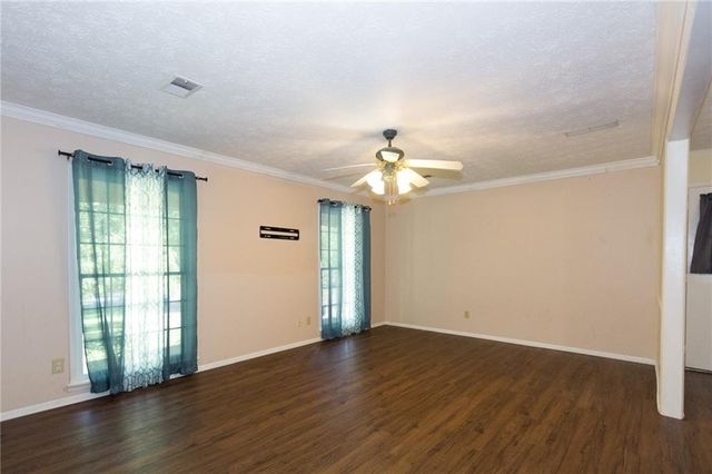 3720 Sunny Hill Drive, Loganville, GA 30052