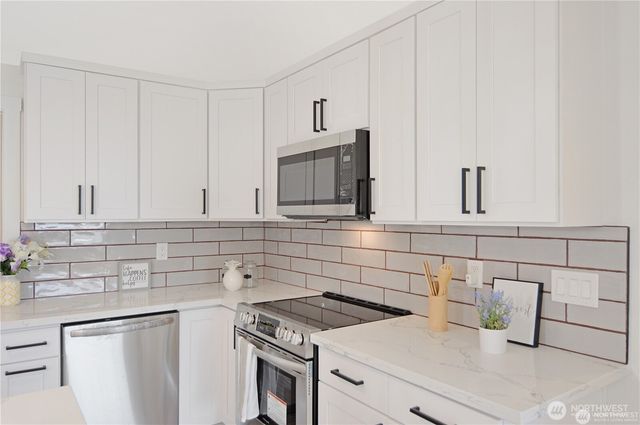 15425 25th Avenue E, Tacoma, WA 98445