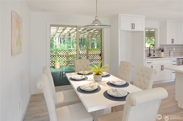 15425 25th Avenue E, Tacoma, WA 98445