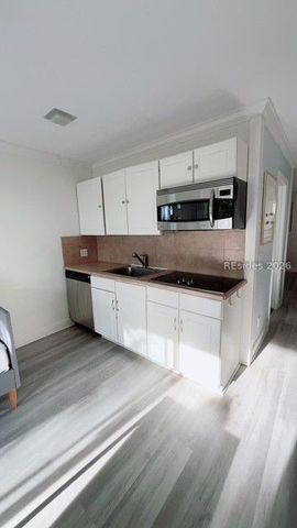 23 S Forest Beach Dr Apt 175, Hilton Head Island, SC 29928