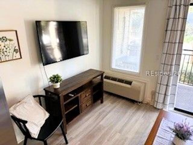 23 S Forest Beach Dr Apt 175, Hilton Head Island, SC 29928