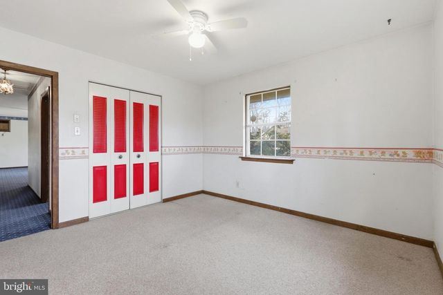 10 ALBERTS AVE, Sicklerville, NJ 08081