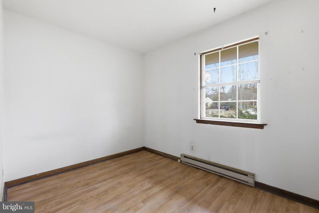 10 ALBERTS AVE, Sicklerville, NJ 08081