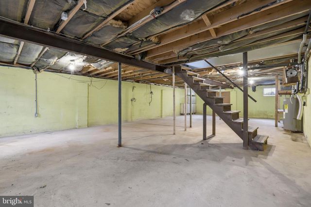 10 ALBERTS AVE, Sicklerville, NJ 08081