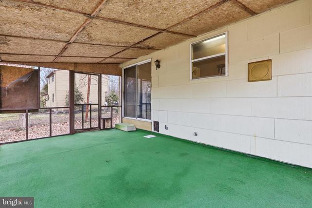 10 ALBERTS AVE, Sicklerville, NJ 08081