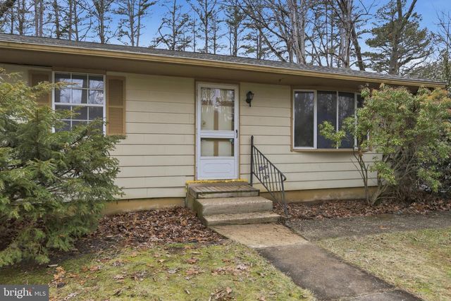 10 ALBERTS AVE, Sicklerville, NJ 08081