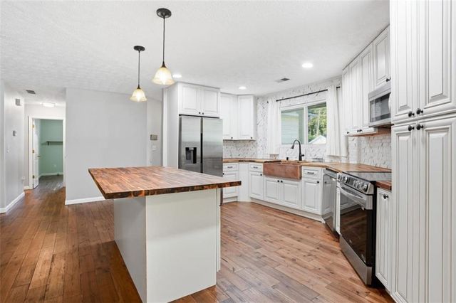 15 Beaverdam Lane, Covington, GA 30016