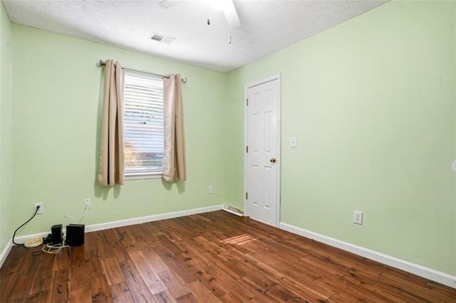 15 Beaverdam Lane, Covington, GA 30016