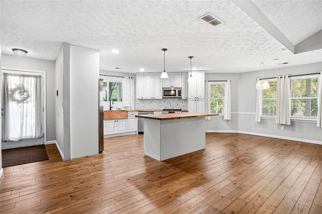 15 Beaverdam Lane, Covington, GA 30016