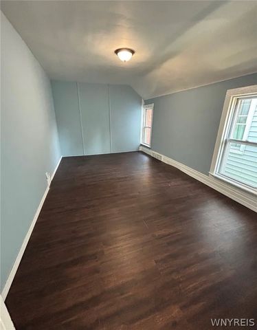 1121 Linwood Avenue, Niagara Falls, NY 14305