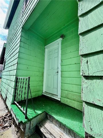 1121 Linwood Avenue, Niagara Falls, NY 14305