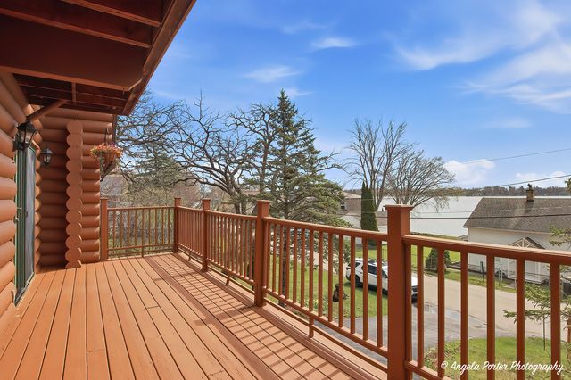 23278 W Lake Shore Drive, Antioch, IL 60002