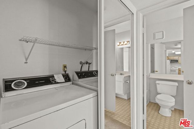 21302 Nandina Lane 202, Newhall, CA 91321