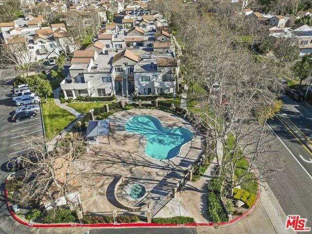 21302 Nandina Lane 202, Newhall, CA 91321