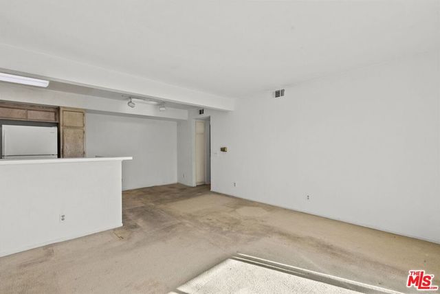 21302 Nandina Lane 202, Newhall, CA 91321