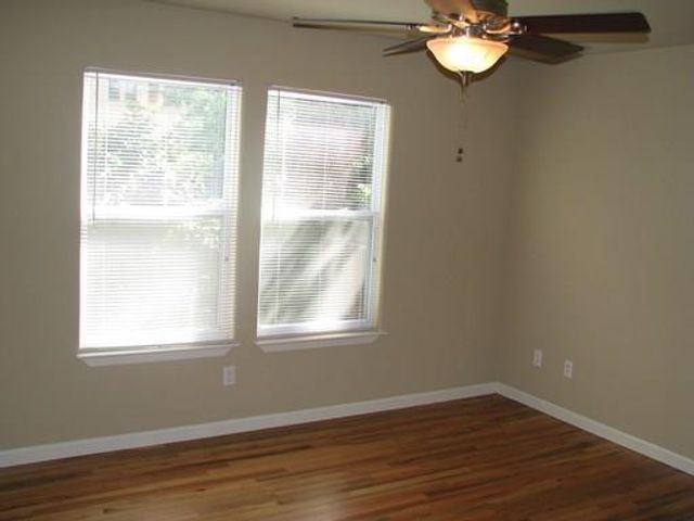 907 W 30th ST B, Austin, TX 78705