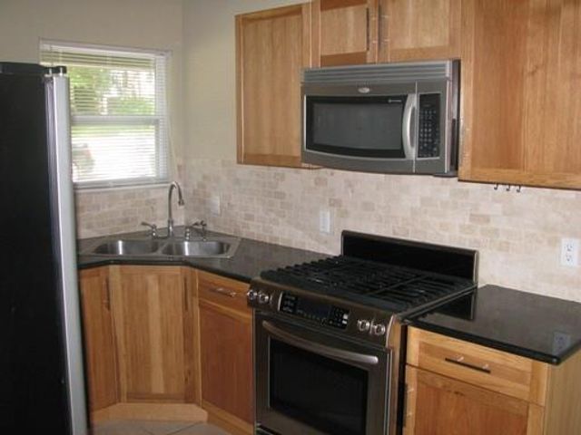 907 W 30th ST B, Austin, TX 78705