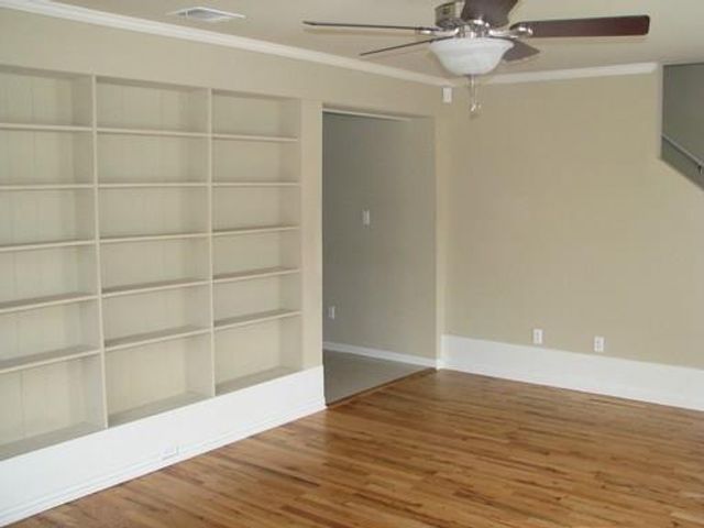 907 W 30th ST B, Austin, TX 78705