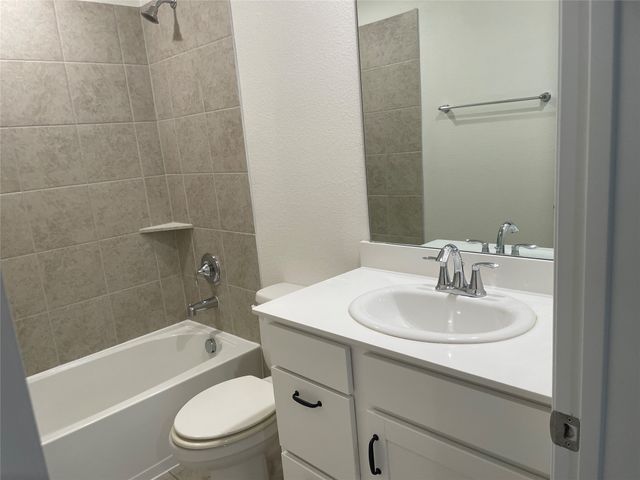 124 Peach Orchard Lane, Euless, TX 76040