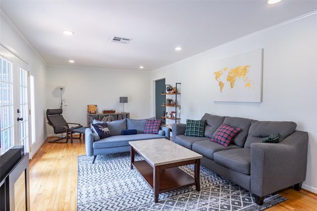 1230 Wisterwood Drive, Houston, TX 77043