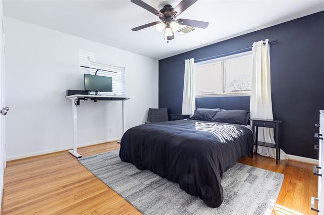 1230 Wisterwood Drive, Houston, TX 77043