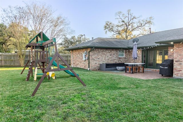 1230 Wisterwood Drive, Houston, TX 77043