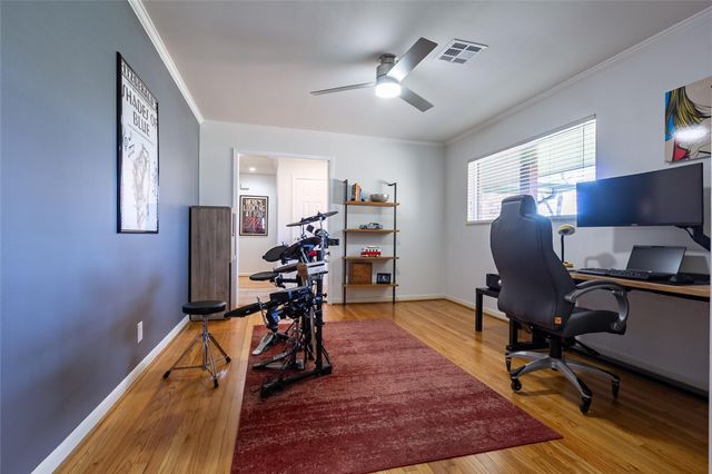 1230 Wisterwood Drive, Houston, TX 77043