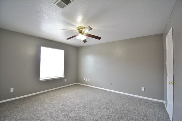 8904 Ledge Street, Houston, TX 77075