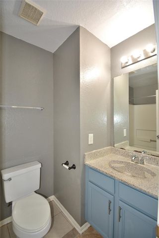 8904 Ledge Street, Houston, TX 77075