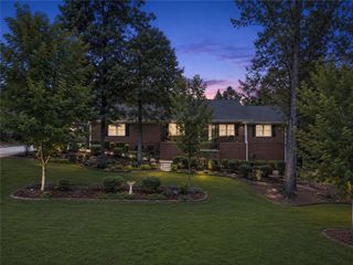 2783 Quillians Drive, Gainesville, GA 30506