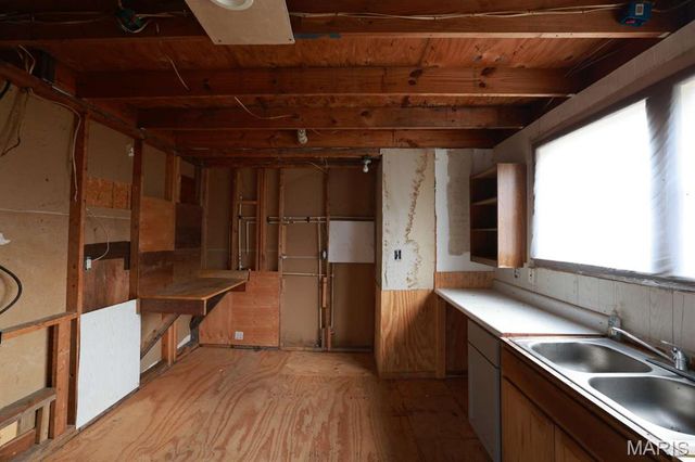 6772 Point Court, Ste Genevieve, MO 63670