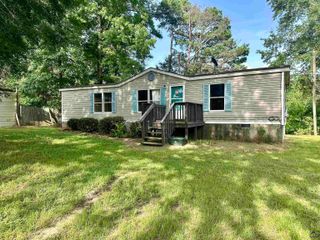 104 Robin Drive, Bonaire, GA 31005