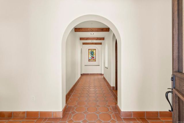2525 Date Palm Court, Vista, CA 92084