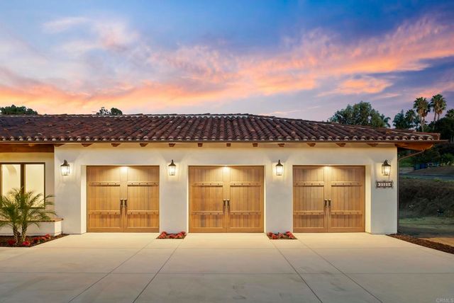 2525 Date Palm Court, Vista, CA 92084