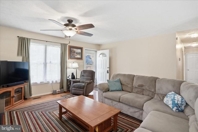 1158 DRUMMER HILL RD, Front Royal, VA 22630