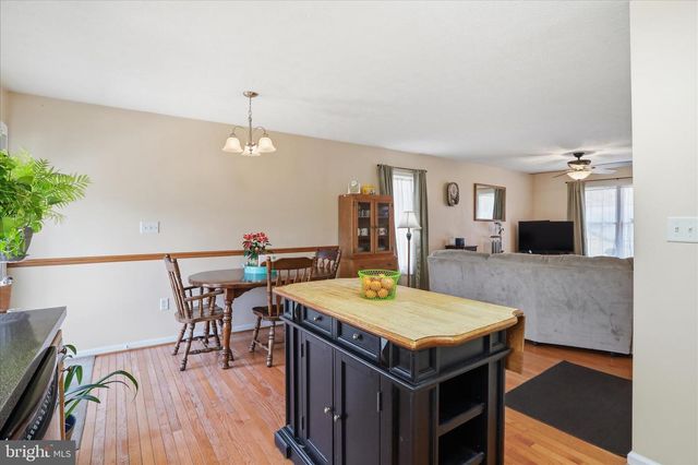 1158 DRUMMER HILL RD, Front Royal, VA 22630