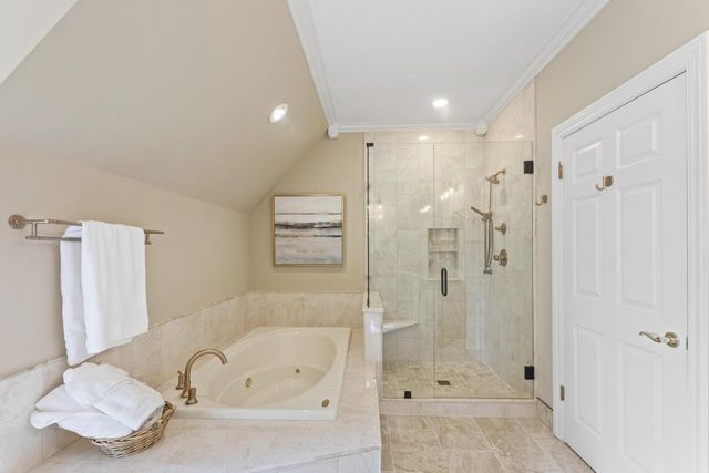 19930 Keswick COURT, Brookfield, WI 53045